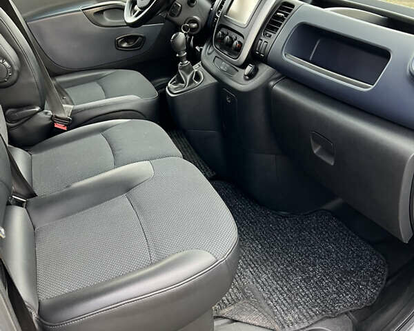 Опель Віваро 2014 у Львові на Automoto.ua Білий Опель Віваро, об'ємом двигуна 1.6 л та пробігом 280 тис. км за 344 $, фото 15 на Automoto.ua