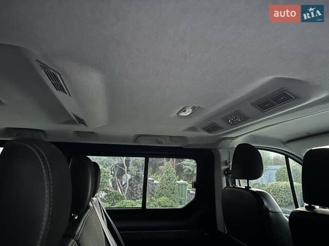 Белый Опель Виваро, объемом двигателя 1.6 л и пробегом 215 тыс. км за 17450 $, фото 19 на Automoto.ua