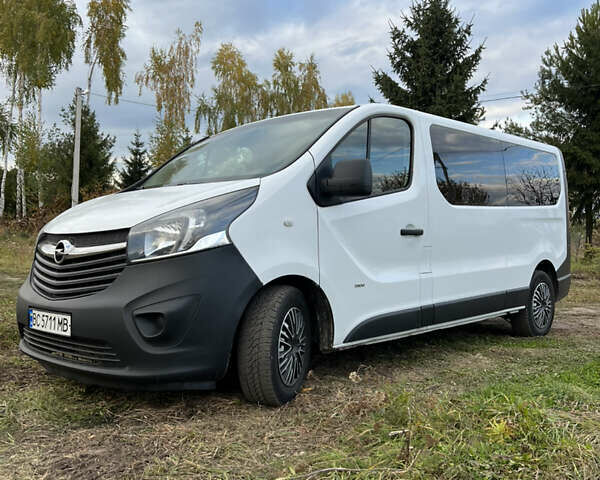 Опель Віваро 2014 у Львові на Automoto.ua Білий Опель Віваро, об'ємом двигуна 1.6 л та пробігом 280 тис. км за 344 $, фото 5 на Automoto.ua