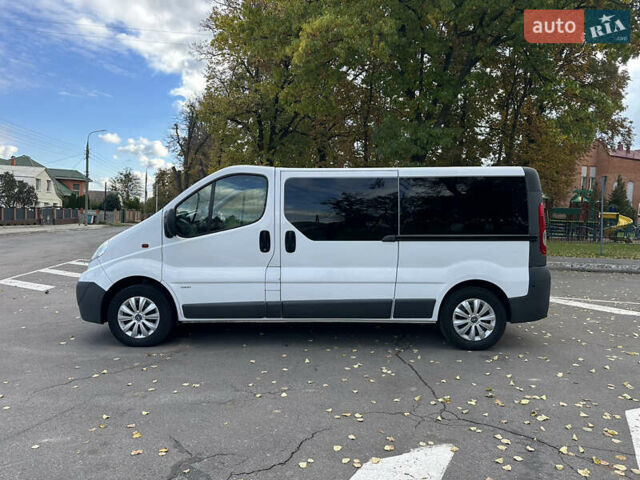 Білий Опель Віваро, об'ємом двигуна 2 л та пробігом 261 тис. км за 14700 $, фото 26 на Automoto.ua