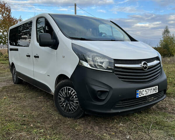 Опель Віваро 2014 у Львові на Automoto.ua Білий Опель Віваро, об'ємом двигуна 1.6 л та пробігом 280 тис. км за 344 $, фото 2 на Automoto.ua