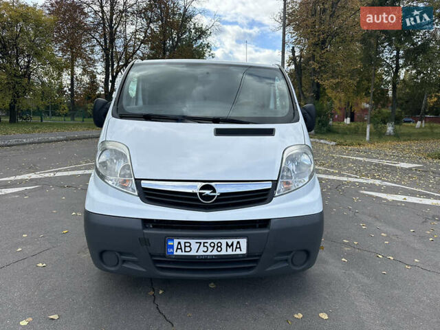 Білий Опель Віваро, об'ємом двигуна 2 л та пробігом 261 тис. км за 14700 $, фото 22 на Automoto.ua