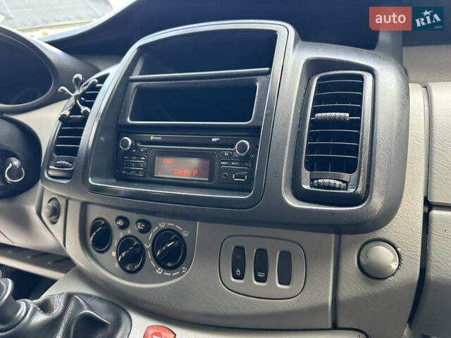Білий Опель Віваро, об'ємом двигуна 2 л та пробігом 261 тис. км за 14700 $, фото 55 на Automoto.ua
