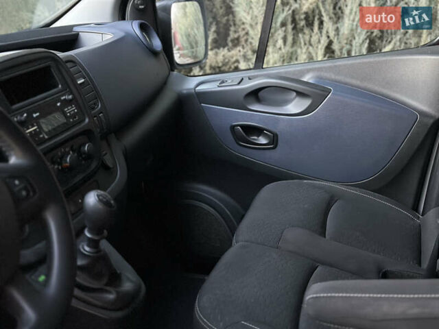 Белый Опель Виваро, объемом двигателя 1.6 л и пробегом 215 тыс. км за 17450 $, фото 14 на Automoto.ua