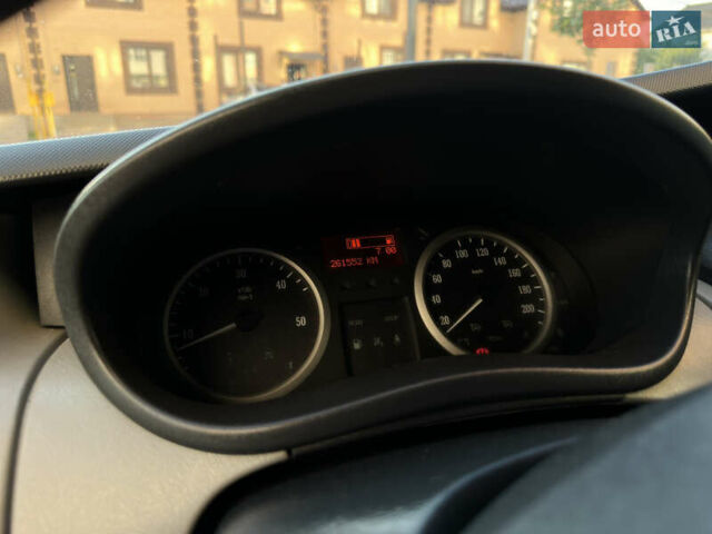 Білий Опель Віваро, об'ємом двигуна 2 л та пробігом 261 тис. км за 14499 $, фото 34 на Automoto.ua