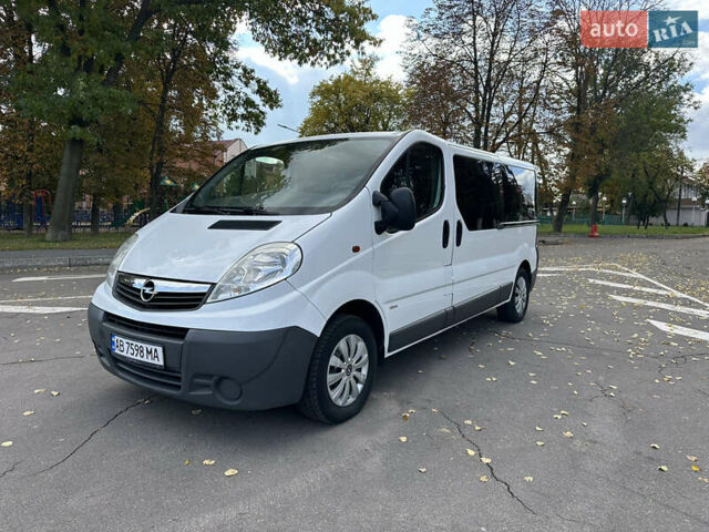 Білий Опель Віваро, об'ємом двигуна 2 л та пробігом 261 тис. км за 14700 $, фото 23 на Automoto.ua
