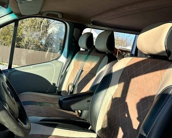 Белый Опель Виваро, объемом двигателя 2 л и пробегом 339 тыс. км за 10000 $, фото 20 на Automoto.ua