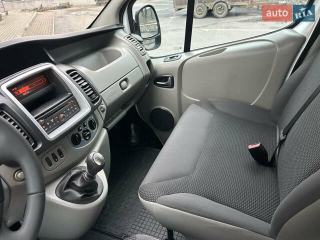 Белый Опель Виваро, объемом двигателя 2 л и пробегом 198 тыс. км за 15399 $, фото 38 на Automoto.ua