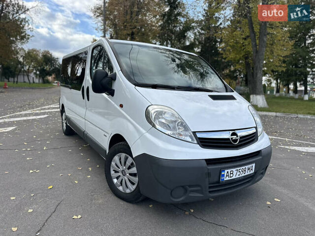 Білий Опель Віваро, об'ємом двигуна 2 л та пробігом 261 тис. км за 14700 $, фото 15 на Automoto.ua
