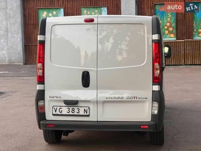 Білий Опель Віваро, об'ємом двигуна 2 л та пробігом 185 тис. км за 12222 $, фото 7 на Automoto.ua