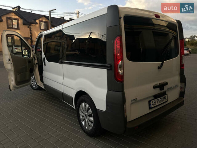 Білий Опель Віваро, об'ємом двигуна 2 л та пробігом 261 тис. км за 14499 $, фото 23 на Automoto.ua