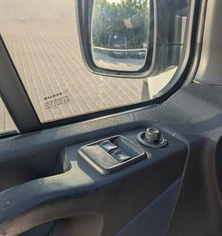 Білий Опель Віваро, об'ємом двигуна 1.6 л та пробігом 327 тис. км за 11800 $, фото 6 на Automoto.ua