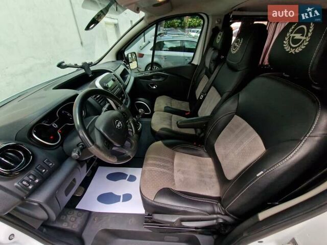 Белый Опель Виваро, объемом двигателя 1.6 л и пробегом 192 тыс. км за 14990 $, фото 36 на Automoto.ua