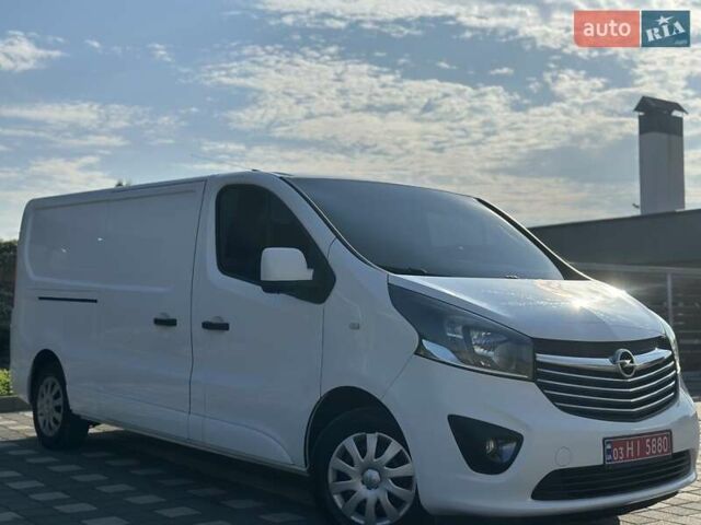 Белый Опель Виваро, объемом двигателя 1.6 л и пробегом 265 тыс. км за 12500 $, фото 2 на Automoto.ua