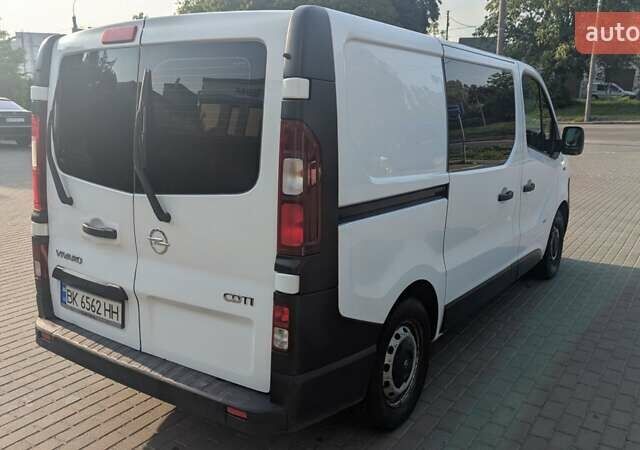 Білий Опель Віваро, об'ємом двигуна 1.6 л та пробігом 327 тис. км за 11800 $, фото 18 на Automoto.ua