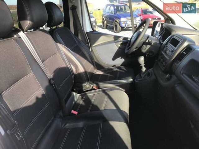 Белый Опель Виваро, объемом двигателя 1.6 л и пробегом 196 тыс. км за 14990 $, фото 15 на Automoto.ua