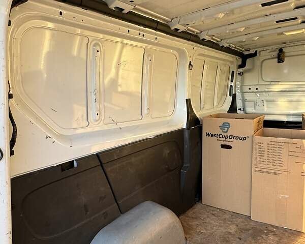 Білий Опель Віваро, об'ємом двигуна 1.6 л та пробігом 300 тис. км за 11200 $, фото 8 на Automoto.ua