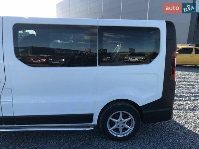Белый Опель Виваро, объемом двигателя 1.6 л и пробегом 196 тыс. км за 14990 $, фото 11 на Automoto.ua