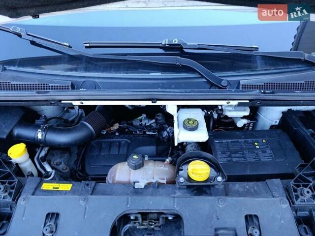 Белый Опель Виваро, объемом двигателя 1.6 л и пробегом 430 тыс. км за 11800 $, фото 23 на Automoto.ua