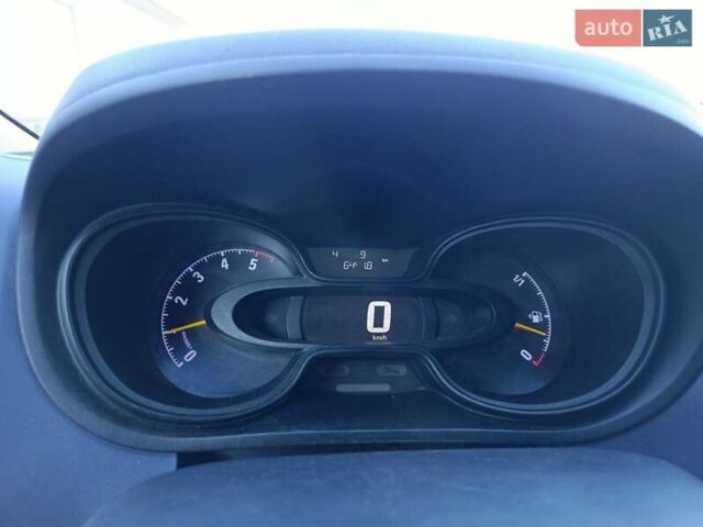 Белый Опель Виваро, объемом двигателя 1.6 л и пробегом 430 тыс. км за 11800 $, фото 24 на Automoto.ua