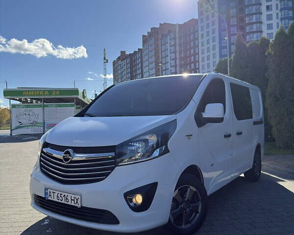 Білий Опель Віваро, об'ємом двигуна 1.6 л та пробігом 243 тис. км за 16200 $, фото 8 на Automoto.ua
