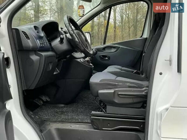 Білий Опель Віваро, об'ємом двигуна 1.6 л та пробігом 254 тис. км за 15400 $, фото 16 на Automoto.ua