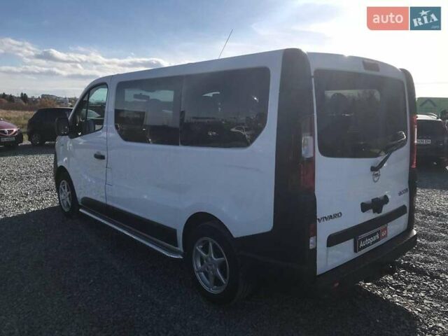 Белый Опель Виваро, объемом двигателя 1.6 л и пробегом 196 тыс. км за 14990 $, фото 8 на Automoto.ua