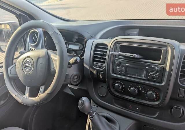 Білий Опель Віваро, об'ємом двигуна 1.6 л та пробігом 327 тис. км за 11800 $, фото 10 на Automoto.ua