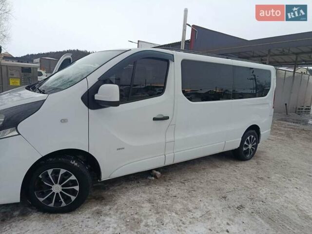 Белый Опель Виваро, объемом двигателя 1.6 л и пробегом 199 тыс. км за 14800 $, фото 4 на Automoto.ua