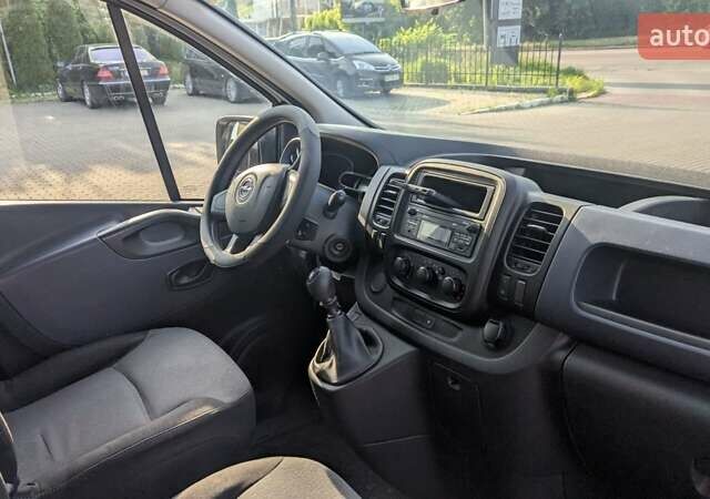 Білий Опель Віваро, об'ємом двигуна 1.6 л та пробігом 327 тис. км за 11800 $, фото 11 на Automoto.ua