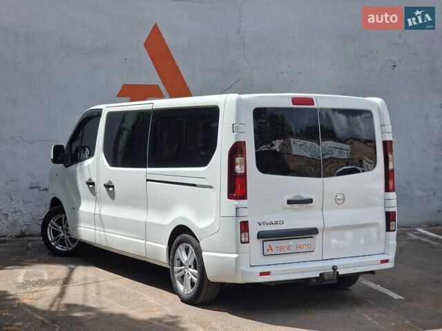 Белый Опель Виваро, объемом двигателя 1.6 л и пробегом 192 тыс. км за 14990 $, фото 25 на Automoto.ua