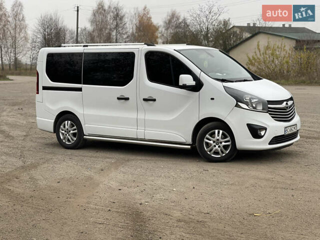 Белый Опель Виваро, объемом двигателя 1.6 л и пробегом 235 тыс. км за 14700 $, фото 6 на Automoto.ua