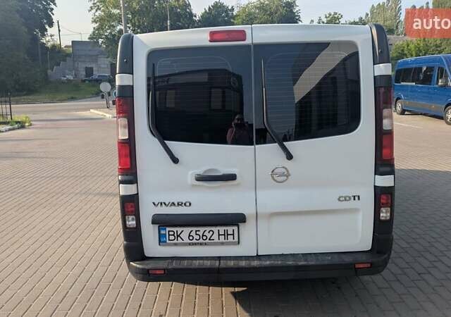 Білий Опель Віваро, об'ємом двигуна 1.6 л та пробігом 327 тис. км за 11800 $, фото 21 на Automoto.ua