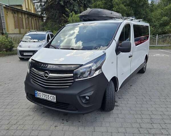 Белый Опель Виваро, объемом двигателя 1.6 л и пробегом 152 тыс. км за 14700 $, фото 10 на Automoto.ua