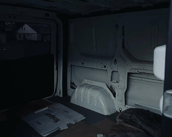 Білий Опель Віваро, об'ємом двигуна 1.6 л та пробігом 120 тис. км за 13500 $, фото 9 на Automoto.ua