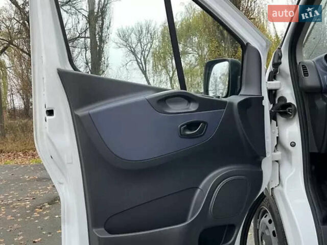 Білий Опель Віваро, об'ємом двигуна 1.6 л та пробігом 254 тис. км за 15400 $, фото 15 на Automoto.ua