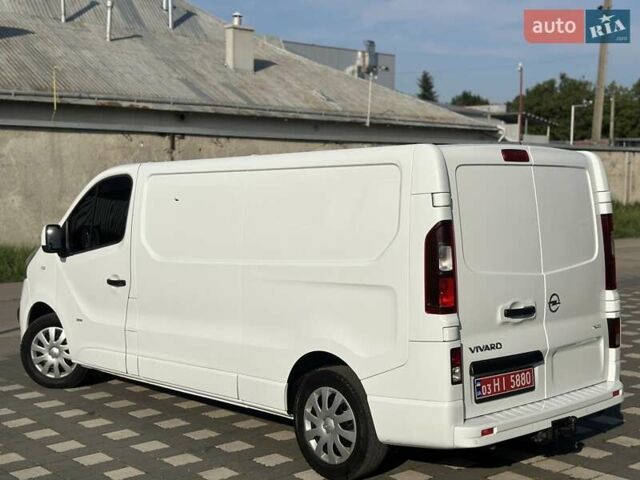 Белый Опель Виваро, объемом двигателя 1.6 л и пробегом 265 тыс. км за 12500 $, фото 3 на Automoto.ua