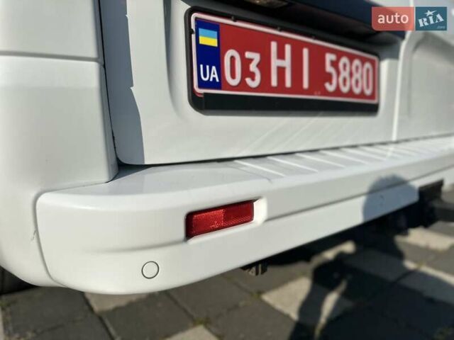 Белый Опель Виваро, объемом двигателя 1.6 л и пробегом 265 тыс. км за 12500 $, фото 10 на Automoto.ua