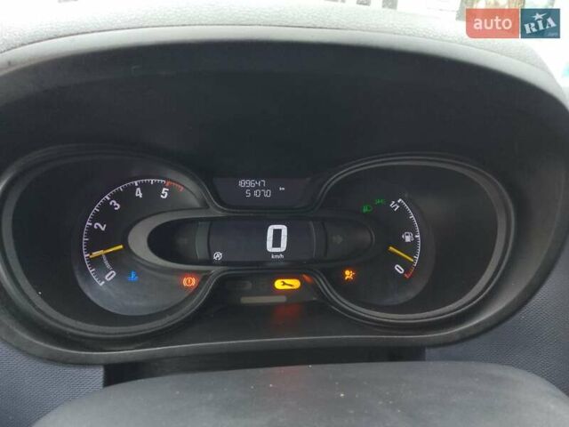 Белый Опель Виваро, объемом двигателя 1.6 л и пробегом 189 тыс. км за 13500 $, фото 19 на Automoto.ua