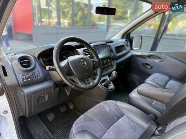 Білий Опель Віваро, об'ємом двигуна 1.6 л та пробігом 330 тис. км за 12700 $, фото 23 на Automoto.ua