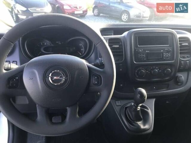 Белый Опель Виваро, объемом двигателя 1.6 л и пробегом 196 тыс. км за 14990 $, фото 17 на Automoto.ua