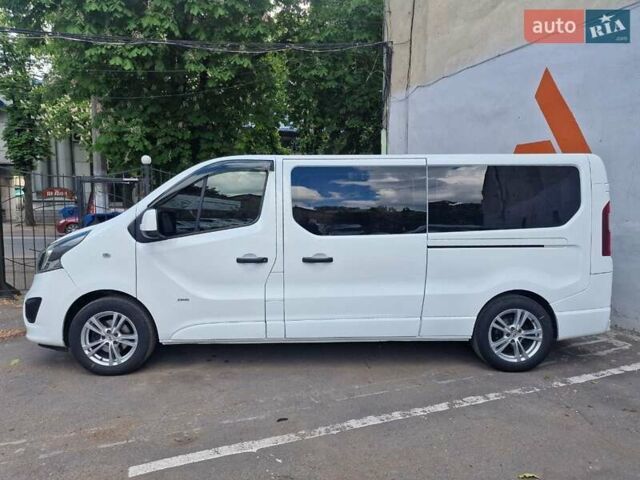 Белый Опель Виваро, объемом двигателя 1.6 л и пробегом 192 тыс. км за 14990 $, фото 20 на Automoto.ua