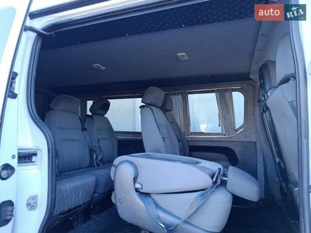 Белый Опель Виваро, объемом двигателя 1.6 л и пробегом 430 тыс. км за 11800 $, фото 20 на Automoto.ua