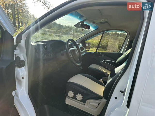 Белый Опель Виваро, объемом двигателя 1.6 л и пробегом 272 тыс. км за 12999 $, фото 30 на Automoto.ua