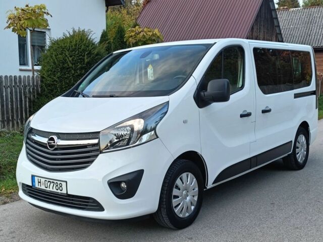 Білий Опель Віваро, об'ємом двигуна 1.6 л та пробігом 136 тис. км за 9700 $, фото 2 на Automoto.ua