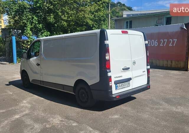 Белый Опель Виваро, объемом двигателя 1.6 л и пробегом 275 тыс. км за 11500 $, фото 7 на Automoto.ua