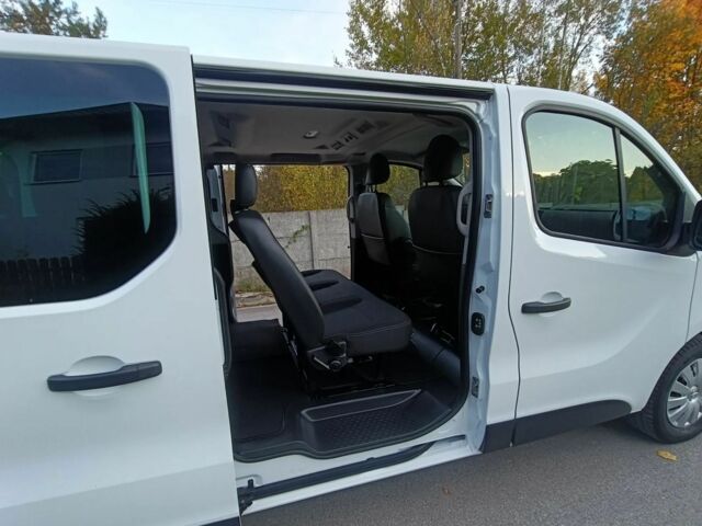 Білий Опель Віваро, об'ємом двигуна 1.6 л та пробігом 136 тис. км за 9700 $, фото 11 на Automoto.ua