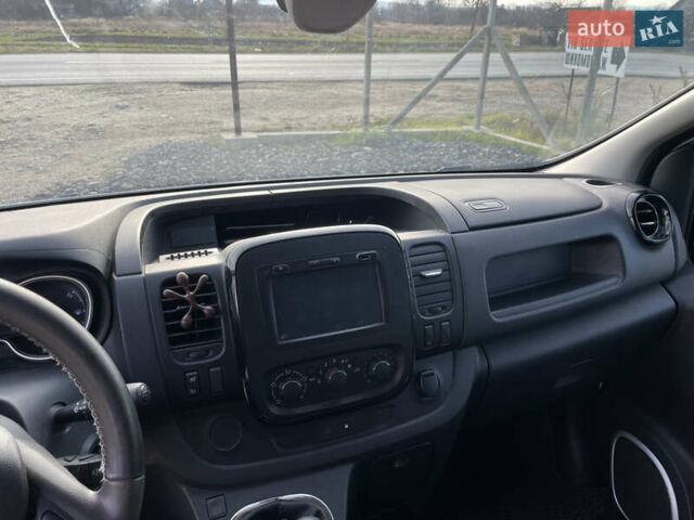 Белый Опель Виваро, объемом двигателя 1.6 л и пробегом 266 тыс. км за 12999 $, фото 31 на Automoto.ua