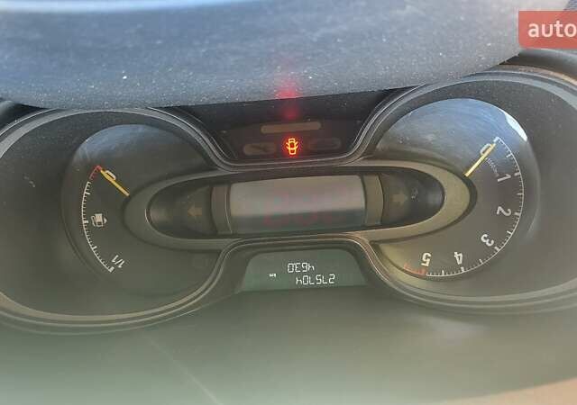 Белый Опель Виваро, объемом двигателя 1.6 л и пробегом 275 тыс. км за 11500 $, фото 14 на Automoto.ua