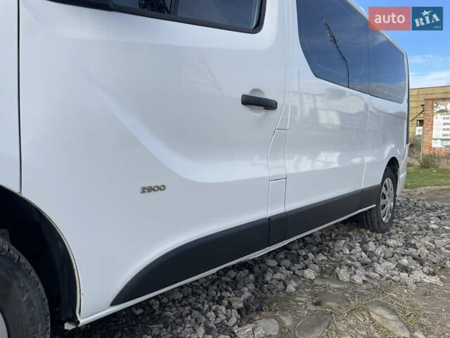 Белый Опель Виваро, объемом двигателя 1.6 л и пробегом 266 тыс. км за 12999 $, фото 16 на Automoto.ua
